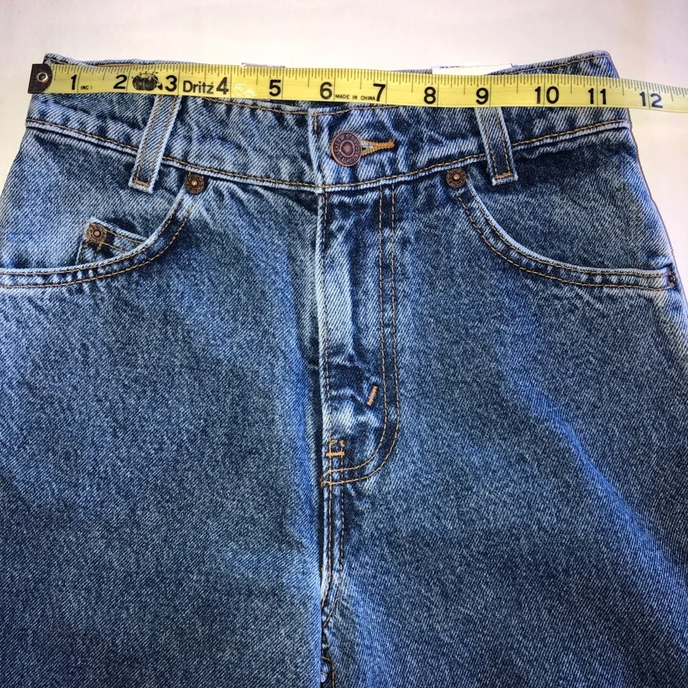90s Levi’s “White Tab” 550 Slim Relaxed 12 Slim (W22 L27) Vintage NWT